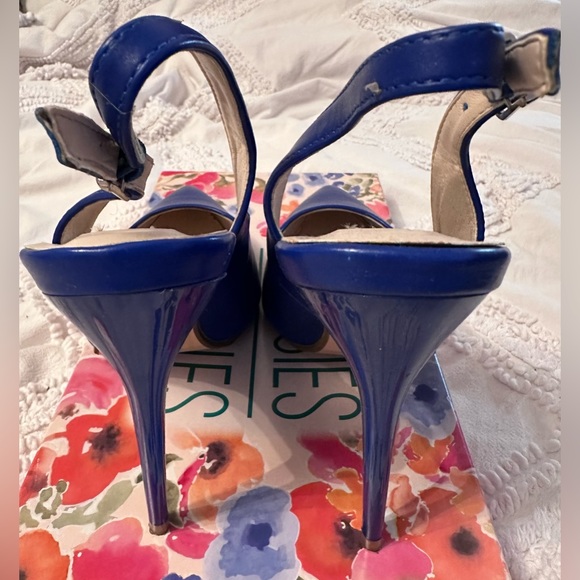 Signature By Olivia Miller Blue Heels             Shoes Sz 8 - Picture 3 of 6